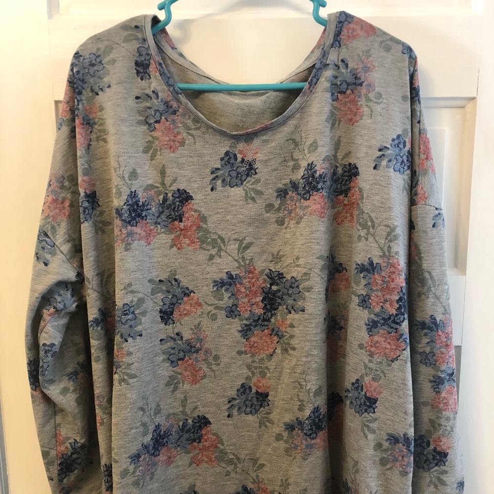 Grey Floral Longsleeve